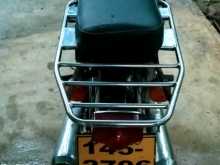 https://riyasewana.com/uploads/honda-benly-1410082313432.jpg