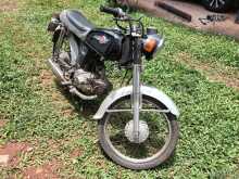 https://riyasewana.com/uploads/honda-benly-50-21125464373.jpg