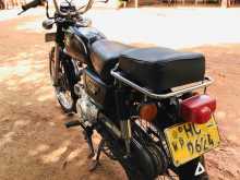 https://riyasewana.com/uploads/honda-benly-90-112223022782.jpg