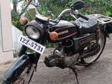 Honda BENLY CD 90 1985 Motorbike