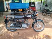 Honda BENLY CD90 2000 Motorbike