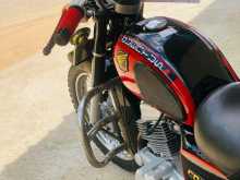 https://riyasewana.com/uploads/honda-benly125-61328154083.jpg
