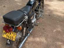 https://riyasewana.com/uploads/honda-bently-1113535522452.jpg