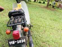 https://riyasewana.com/uploads/honda-c-50-2312042422193.jpg