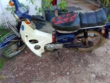 https://riyasewana.com/uploads/honda-c-90-251119524212.jpg