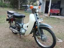 Honda C 90 1990 Motorbike