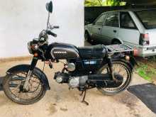 Honda C D 90 1990 Motorbike