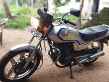 https://riyasewana.com/uploads/honda-cb-125-118015413194.jpg