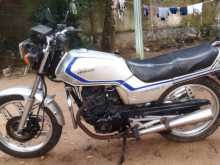 https://riyasewana.com/uploads/honda-cb-125-118015413642.jpg