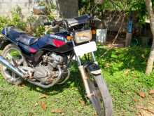 Honda CB 125 Deluxe 2001 Motorbike