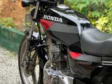 Honda CB 125 2004 Motorbike