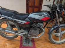 Honda CB 125 2001 Motorbike