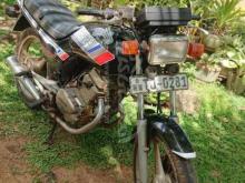 Honda CB 125 2000 Motorbike