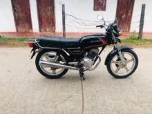 Honda CB 125 2000 Motorbike