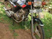 Honda CB 125 2000 Motorbike