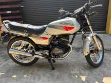 https://riyasewana.com/uploads/honda-cb-125-712071013924.jpg