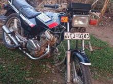 Honda CB 125 2000 Motorbike