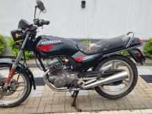 https://riyasewana.com/uploads/honda-cb-125-81706334682.jpg