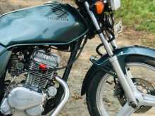 https://riyasewana.com/uploads/honda-cb-125-8754534251.jpg