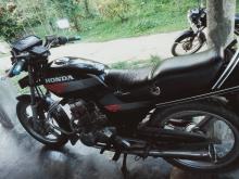 Honda CB 125T 2005 Motorbike