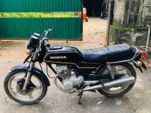 Honda CB 125T 2009 Motorbike