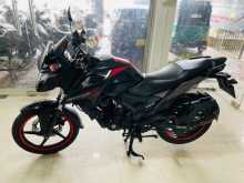https://riyasewana.com/uploads/honda-cb-160-16912511114.jpg