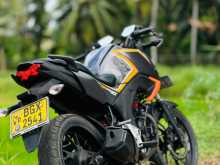 https://riyasewana.com/uploads/honda-cb-160r-1518115113722.jpg