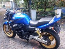 https://riyasewana.com/uploads/honda-cb-400-111106166686.jpg