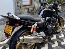 https://riyasewana.com/uploads/honda-cb-400-39033513722.jpg