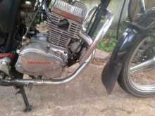 Honda CB 125 2004 Motorbike