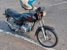 Honda CB Deluxe 2000 Motorbike