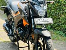 https://riyasewana.com/uploads/honda-cb-honert-248335813632.jpg