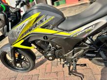 https://riyasewana.com/uploads/honda-cb-honet-112242366164.jpg