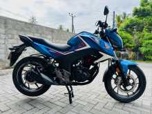 https://riyasewana.com/uploads/honda-cb-hornet-110270713363.jpg
