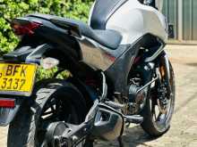 https://riyasewana.com/uploads/honda-cb-hornet-149381513223.jpg