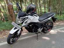 Honda CB Hornet 160r 2016 Motorbike