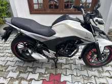 https://riyasewana.com/uploads/honda-cb-hornet-221449074113.jpg