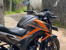 https://riyasewana.com/uploads/honda-cb-hornet-26927424362.jpg