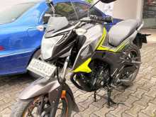 https://riyasewana.com/uploads/honda-cb-hornet-28948304672.jpg