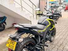 https://riyasewana.com/uploads/honda-cb-hornet-28948304733.jpg