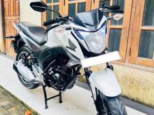 Honda Cb Hornet 160r 2017 Motorbike