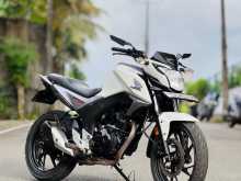 Honda Cb Hornet 160r 2016 Motorbike