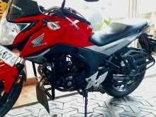 Honda CB Hornet 160R 2017 Motorbike