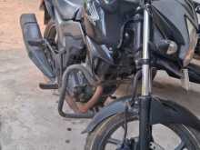 Honda CB TRIGGER 2015 Motorbike