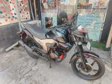 Honda CB Trigger 2014 Motorbike