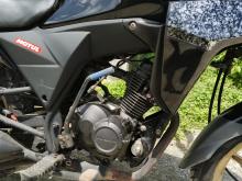 https://riyasewana.com/uploads/honda-cb-twister-1413210319756.jpg