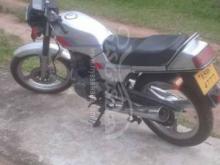 https://riyasewana.com/uploads/honda-cb125-1291612490215.jpg