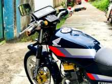 Honda CB 125 Deluxe 1987 Motorbike
