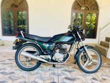 Honda CB 125 2004 Motorbike