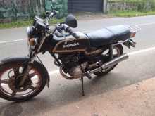 Honda CB 125 T 2006 Motorbike